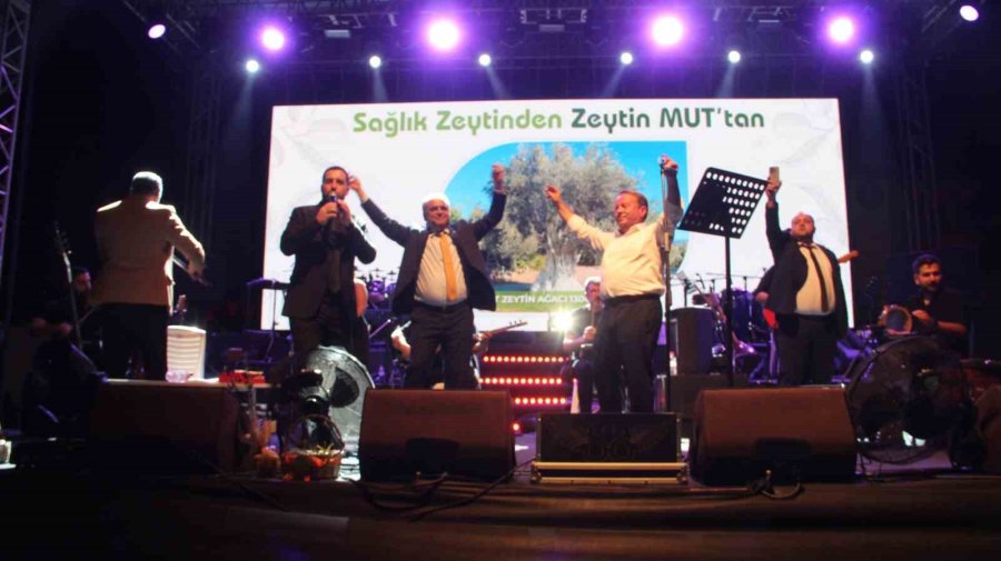 Melek Mosso, Mustafa Taş Ve İhsan Eş, Mut’ta Hayranlarıyla Buluştu