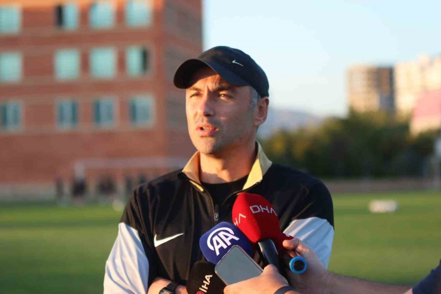 Burak Yılmaz: "oynadığımız Oyunun Karşılığını Almak İstiyoruz"