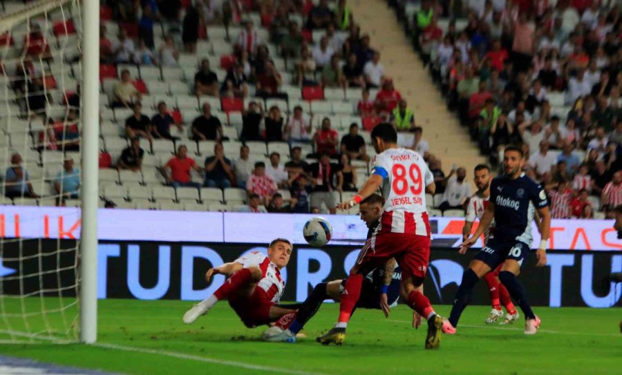 Trendyol Süper Lig: Antalyaspor: 0 - Fenerbahçe: 0 (maç Devam Ediyor)