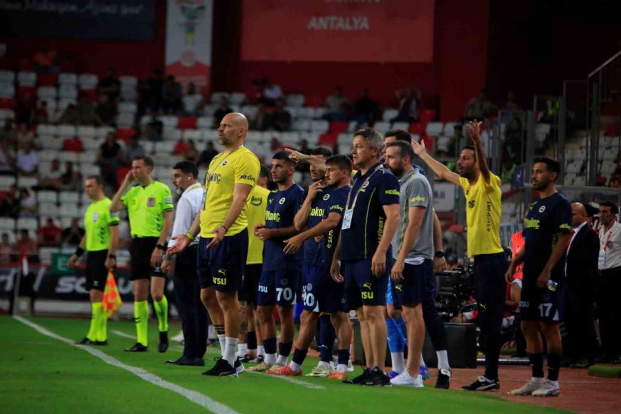 Trendyol Süper Lig: Antalyaspor: 0 - Fenerbahçe: 0 (maç Devam Ediyor)