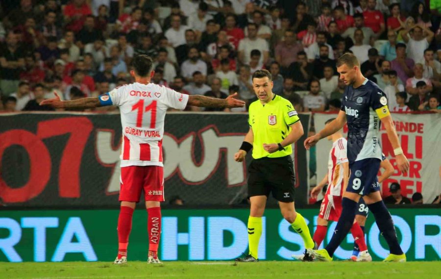 Trendyol Süper Lig: Antalyaspor: 0 - Fenerbahçe: 2 (maç Sonucu)