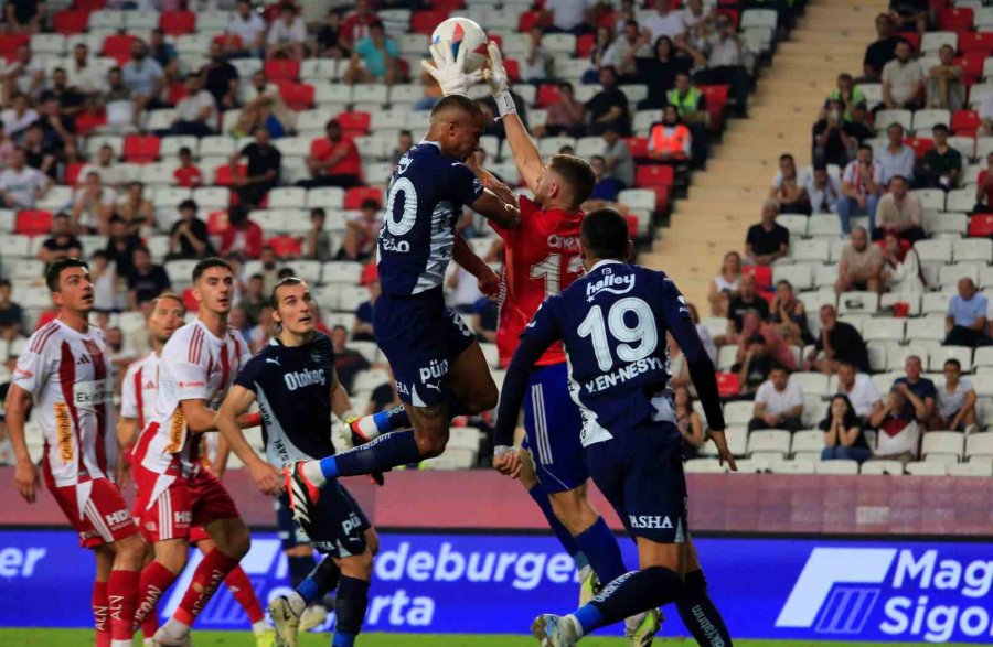 Trendyol Süper Lig: Antalyaspor: 0 - Fenerbahçe: 2 (maç Sonucu)