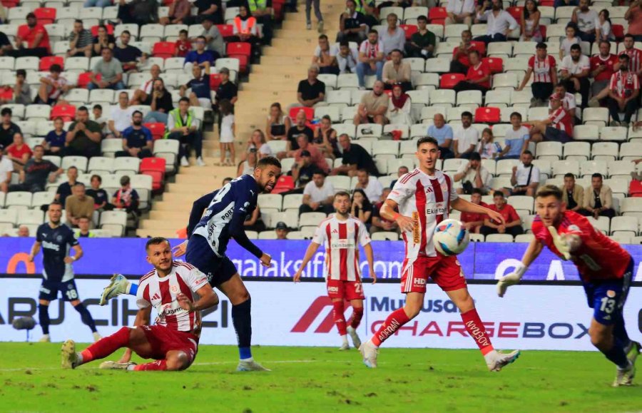 Trendyol Süper Lig: Antalyaspor: 0 - Fenerbahçe: 2 (maç Sonucu)