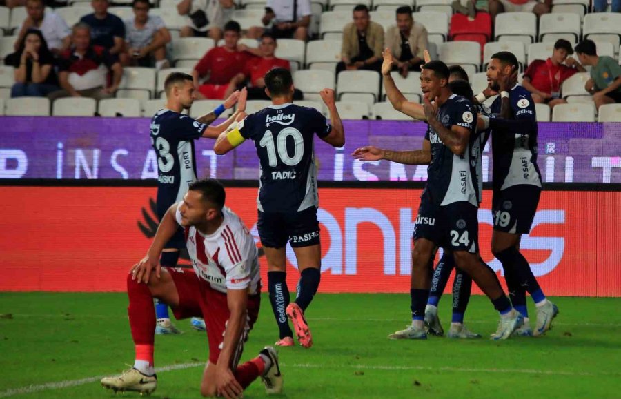 Trendyol Süper Lig: Antalyaspor: 0 - Fenerbahçe: 2 (maç Sonucu)