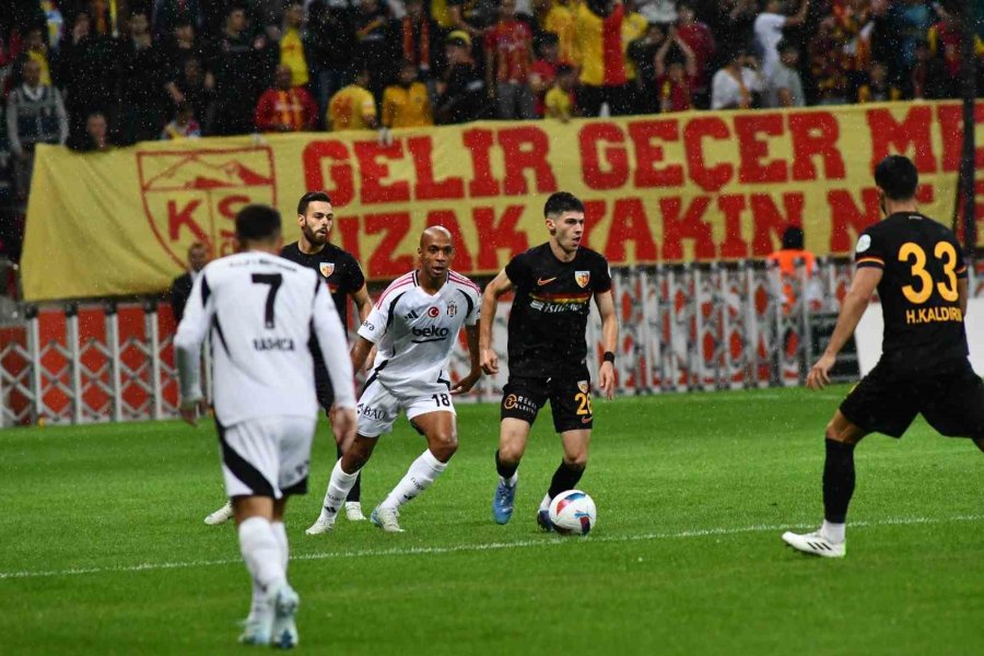 Trendyol Süper Lig: Kayserispor: 0 - Beşiktaş: 0 (maç Devam Ediyor)