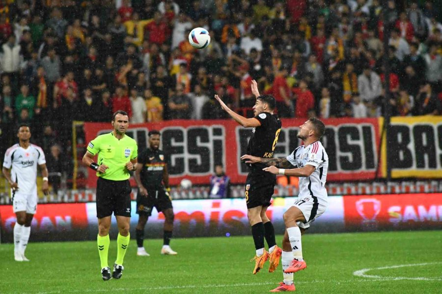 Trendyol Süper Lig: Kayserispor: 0 - Beşiktaş: 0 (ilk Yarı)