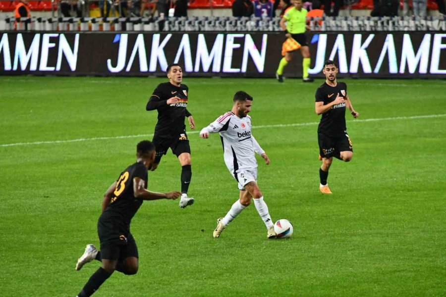 Trendyol Süper Lig: Kayserispor: 0 - Beşiktaş: 0 (ilk Yarı)