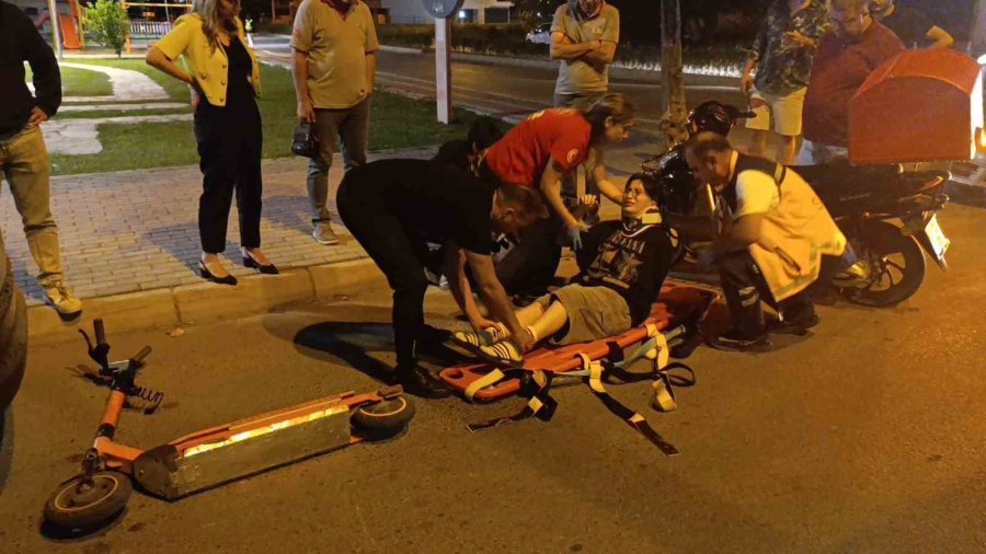 Yaya Geçidinde Scooter İle Motosiklet Çarpıştı: 3 Yaralı