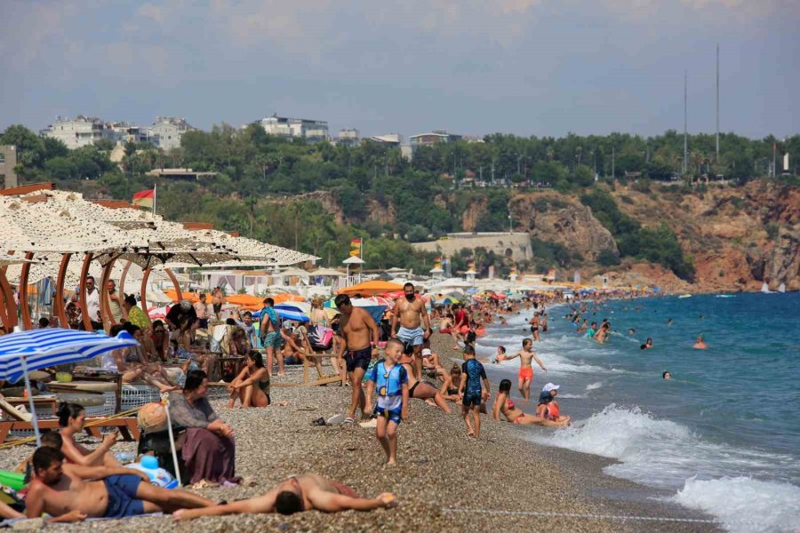 Antalya’dan Yeni Turizm Rekoru