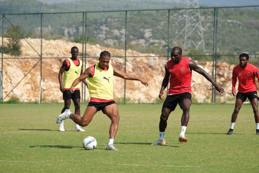 Hatayspor, Trabzonspor Maçı Hazırlıklarını Sürdürdü