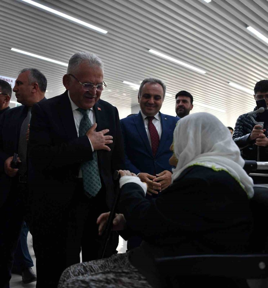 Erü Tıp Fakültesi Gevher Nesibe Hastanesi’nin Poliklinik Girişi Ve Kan Alma Üniteleri Açıldı