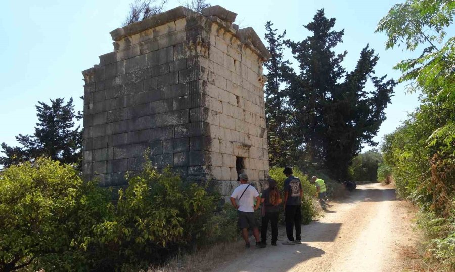 Kilikya Bölgesinin En Büyük Nekropolü Temizlendi, Adım Adım Turizme Hazırlanıyor