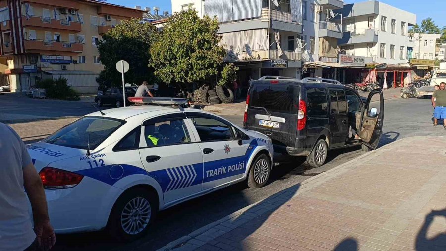 Olay Yerinden Kaçırılan Sürücü Kırık Ayağının Acısına Dayanamayıp Hastaneye Gelince Yakayı Ele Verdi