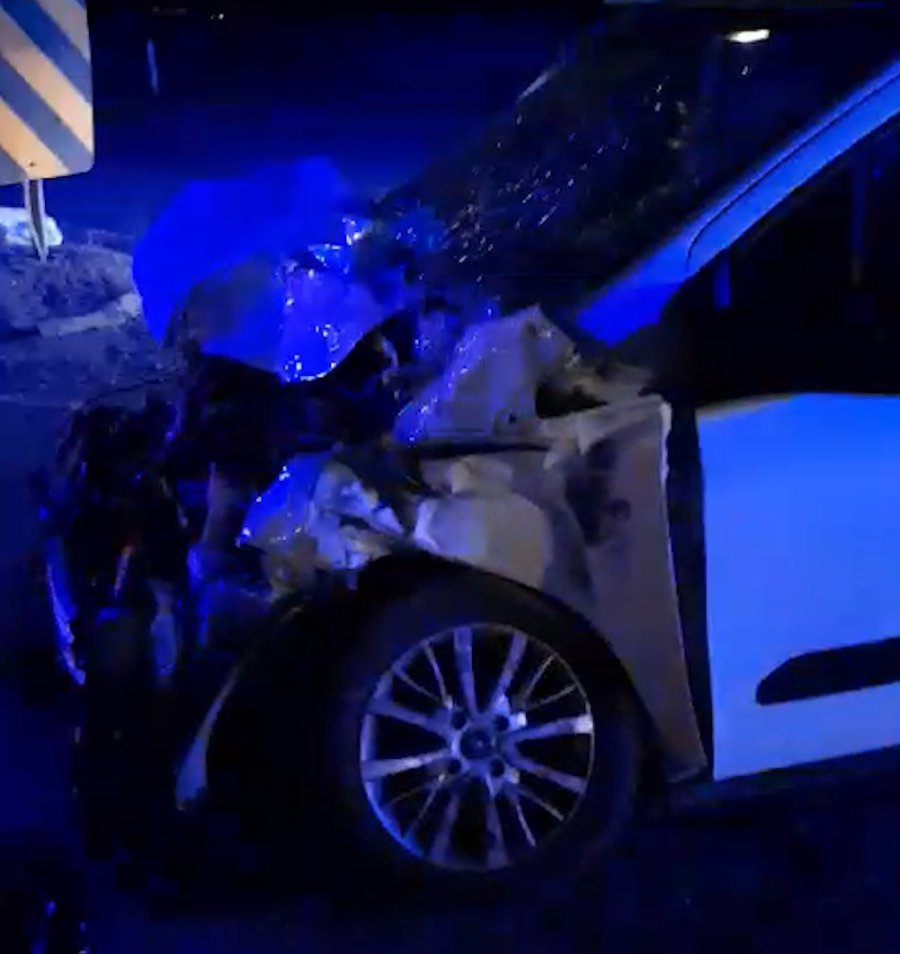 Niğde-kayseri Yolunda Trafik Kazası: 5 Yaralı