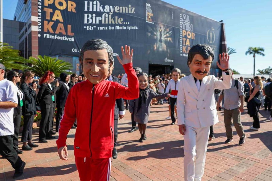 "altın Portakal Film Festivali" Geleneksel Kortejiyle Başladı