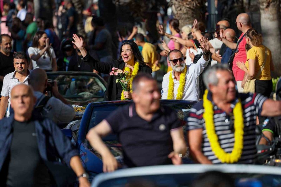 "altın Portakal Film Festivali" Geleneksel Kortejiyle Başladı