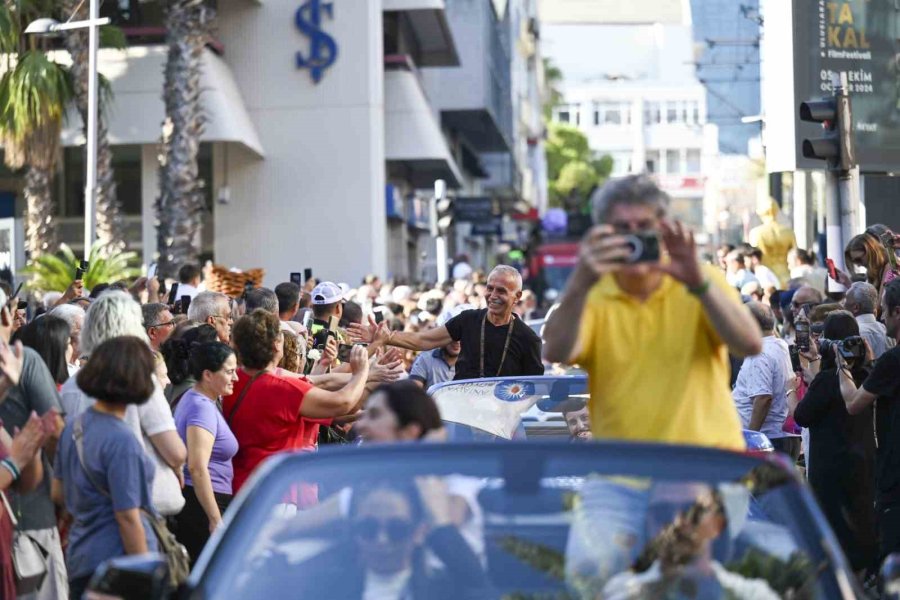 "altın Portakal Film Festivali" Geleneksel Kortejiyle Başladı