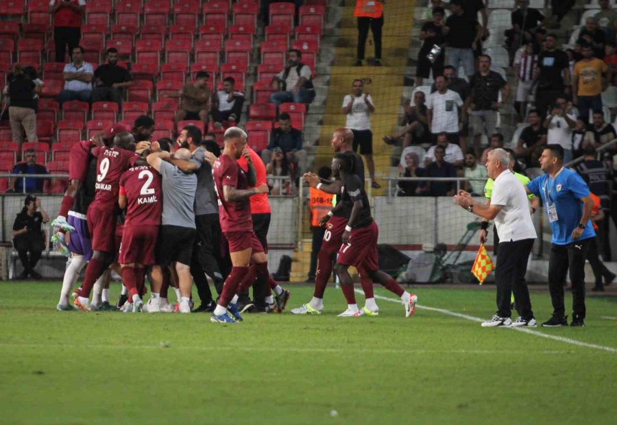 Trendyol Süper Lig: Hatayspor: 1 - Trobzonspor: 0 (ilk Yarı)