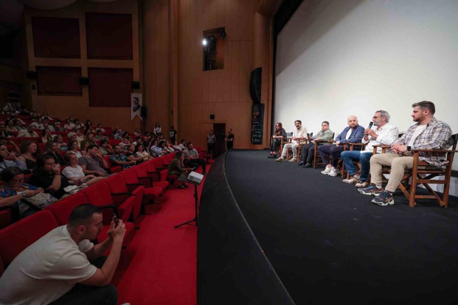 Altın Portakal Film Festivali’nde "ayşe" Filminin Prömiyeri Yapıldı