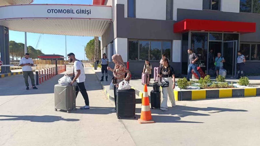 İsrail’in Saldırılarından Kaçanları Taşıyan 4. Gemi De Geldi