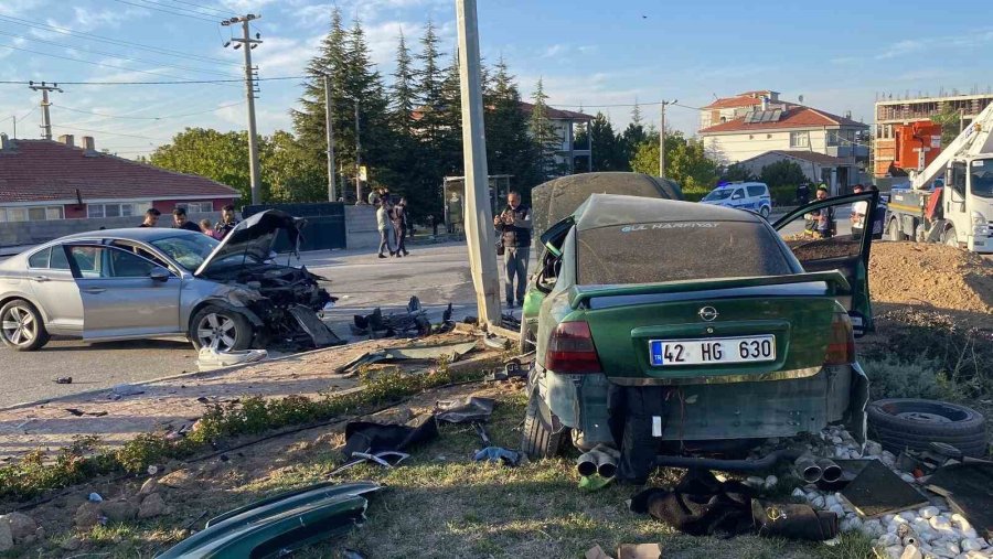 Konya’da İki Otomobil Çarpıştı: 4 Yaralı