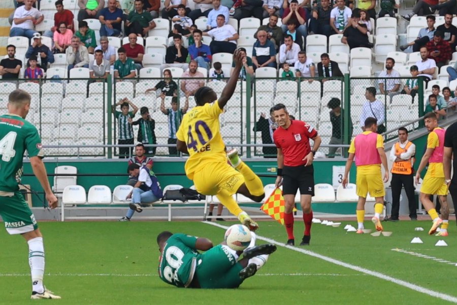 Trendyol Süper Lig: Konyaspor: 2 - Eyüpspor: 1 (maç Sonucu)