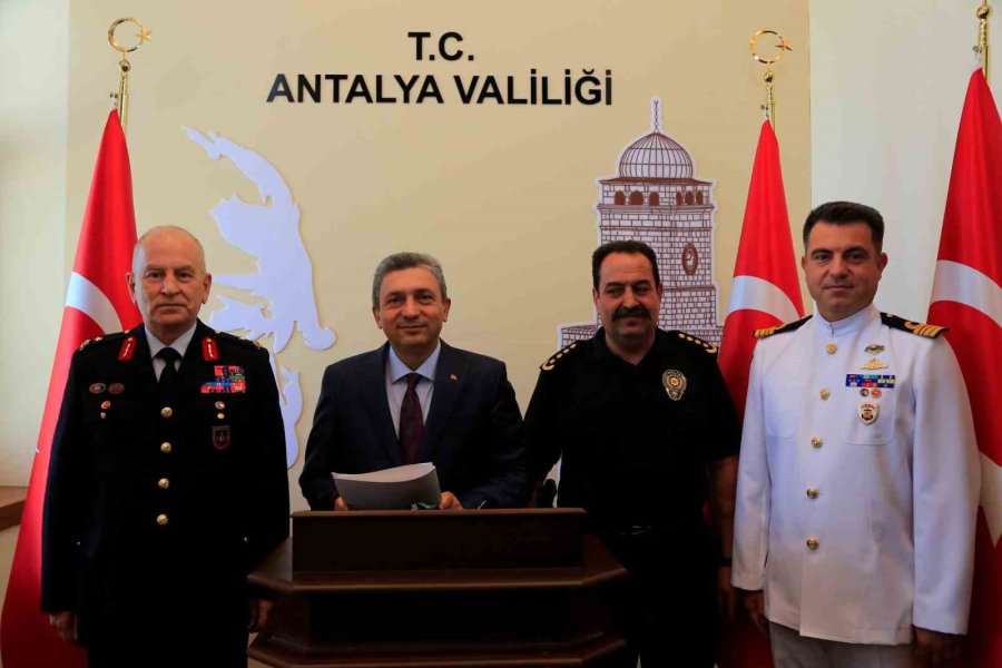 Antalya Valisi Hulusi Şahin’den ’kadına Şiddet’ Vurgusu