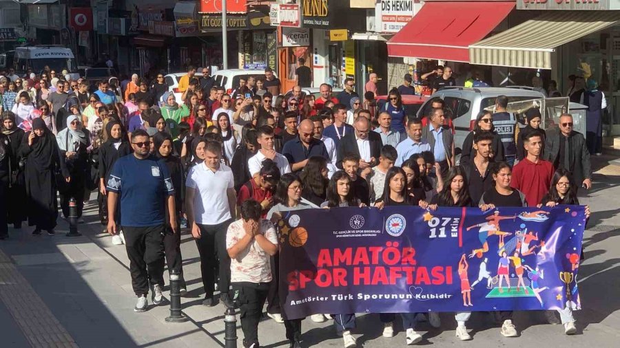 Karaman’da “amatör Spor Haftası” Etkinlikleri Kortej Yürüyüşü İle Başladı