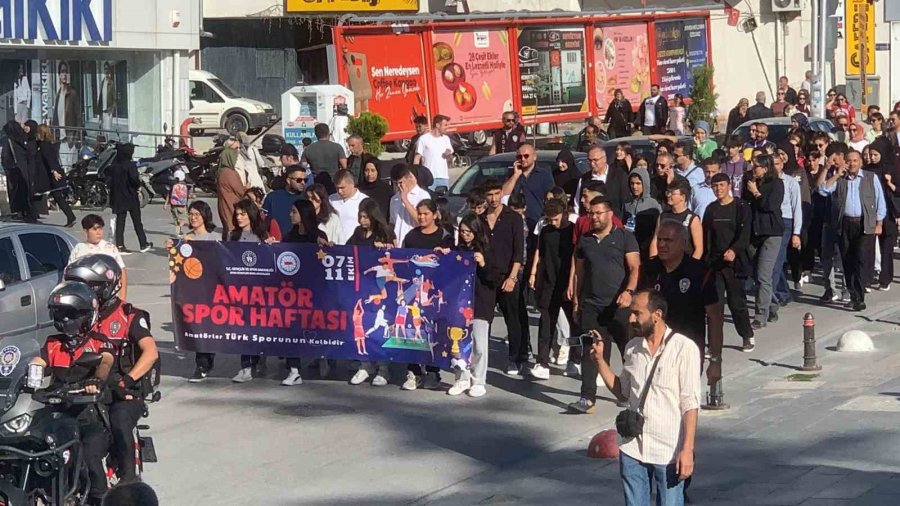 Karaman’da “amatör Spor Haftası” Etkinlikleri Kortej Yürüyüşü İle Başladı