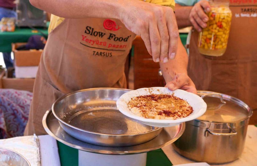 Tarsus’ta ’slow Food Yeryüzü Pazarı’ Yeni Sezona ’merhaba’ Dedi