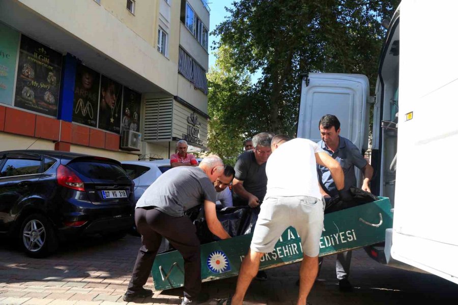 Akşam Spordan Dönen Genç, Sabah Odasında Ölü Bulundu