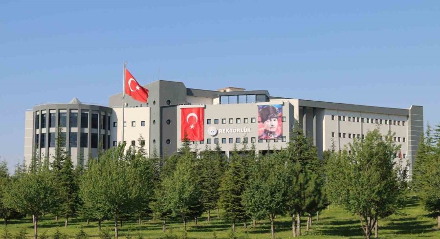 Erciyes Üniversitesi’ne ’binalarda Enerji Verimliliği Başarı Belgesi’ Verildi