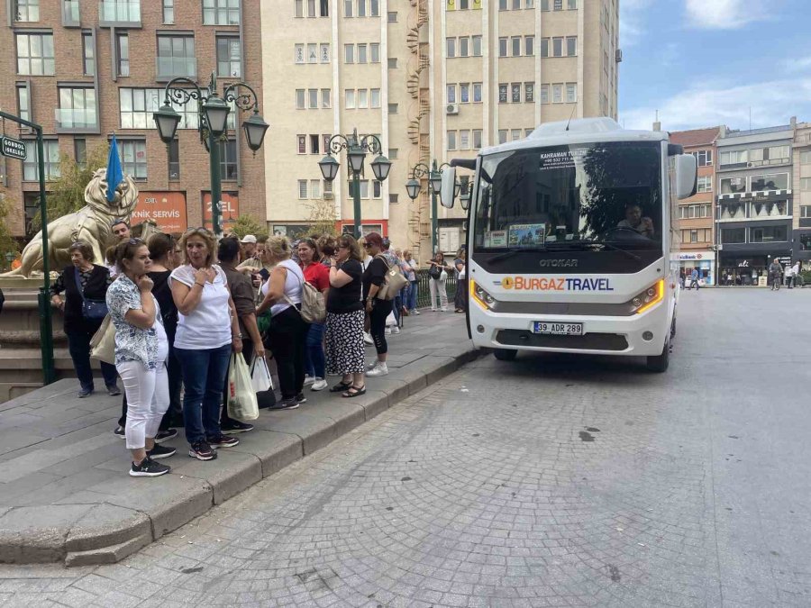 Turistler Porsuk Çayı’nın Manzarasına Hayran Kaldı