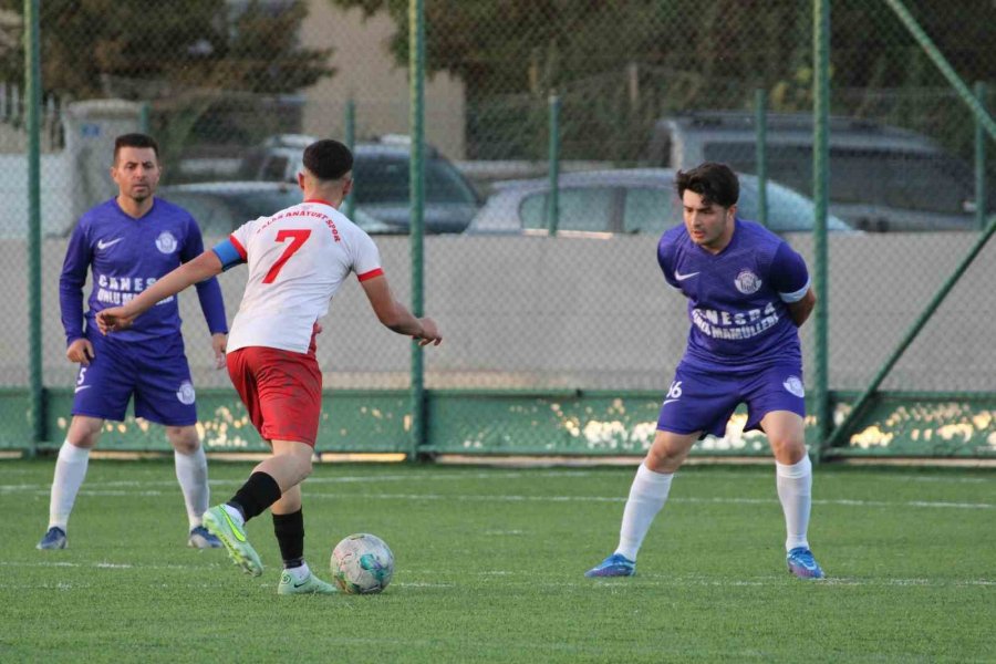 Kayseri 1. Amatör Küme: Kocasinan Yemlihaspor: 4-talas Anayurtspor: 2