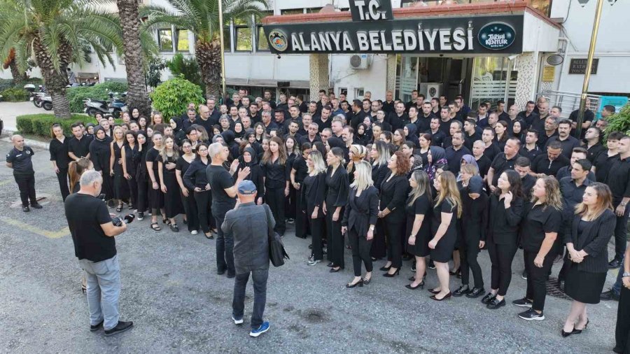 Alanya Belediyesinden Kadına Şiddete Siyah Tepki