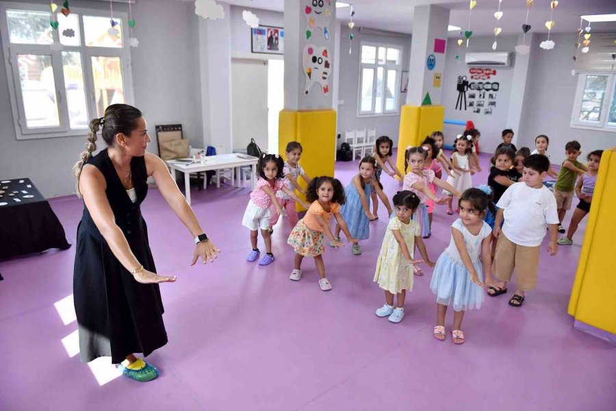 Yenice Yaşar Bayboğan Hizmet Binası Her Yaş Grubuna Kucak Açıyor