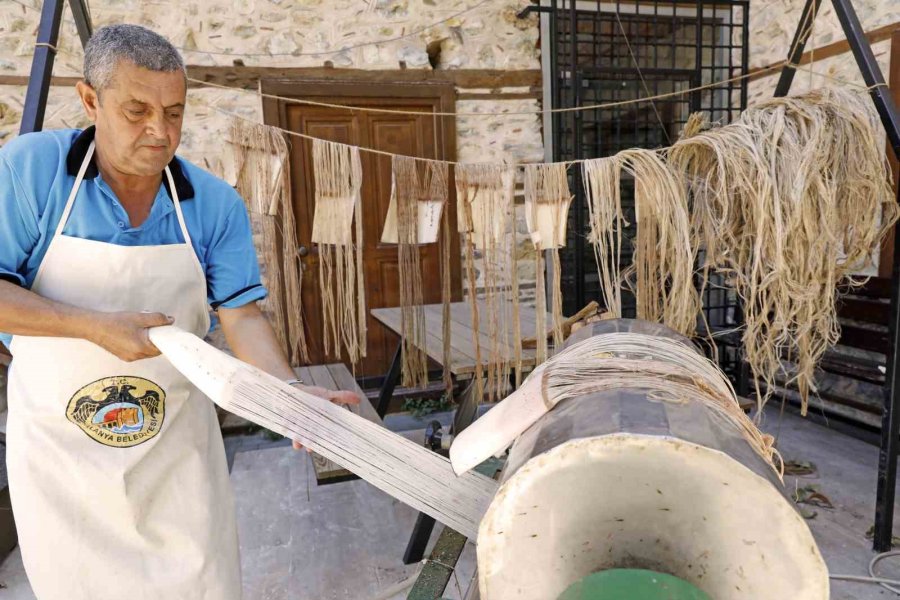 İpekle Muz Lifi Buluştu, Yeni Kumaş Elde Edildi