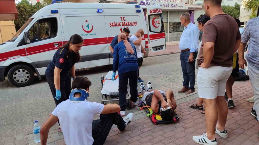 Ehliyetine El Konulan Motosiklet Sürücüsünün Tek Teker Şovu Hastanede Bitti