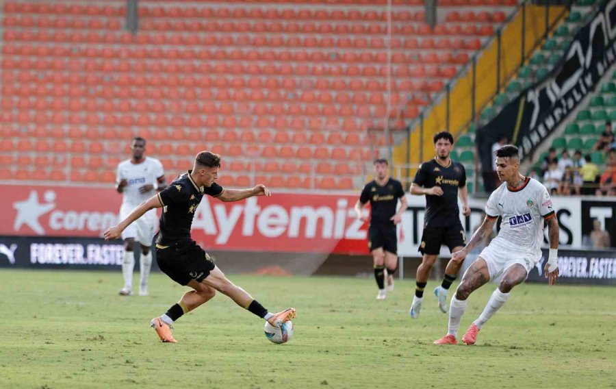 Hazırlık Maçı: Alanyaspor: 0 - Hull City: 2