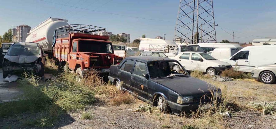 Tüm Yediemin İşletmecileri Federasyonu Başkan Yardımcısı Gülşan: "bu Arabalar Benimle Mezara Kadar Gidecek Mi?"