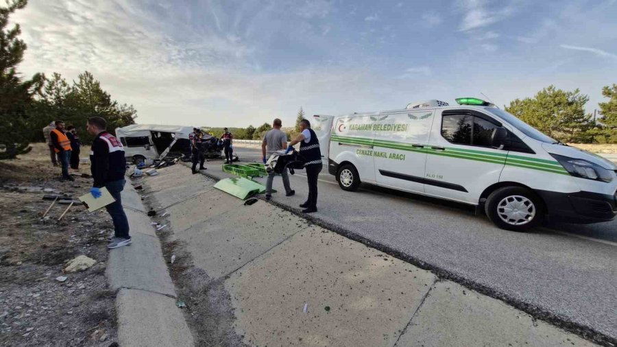 Karaman’da Tarım İşçilerini Taşıyan Minibüs Devrildi: 2 Ölü, 13 Yaralı