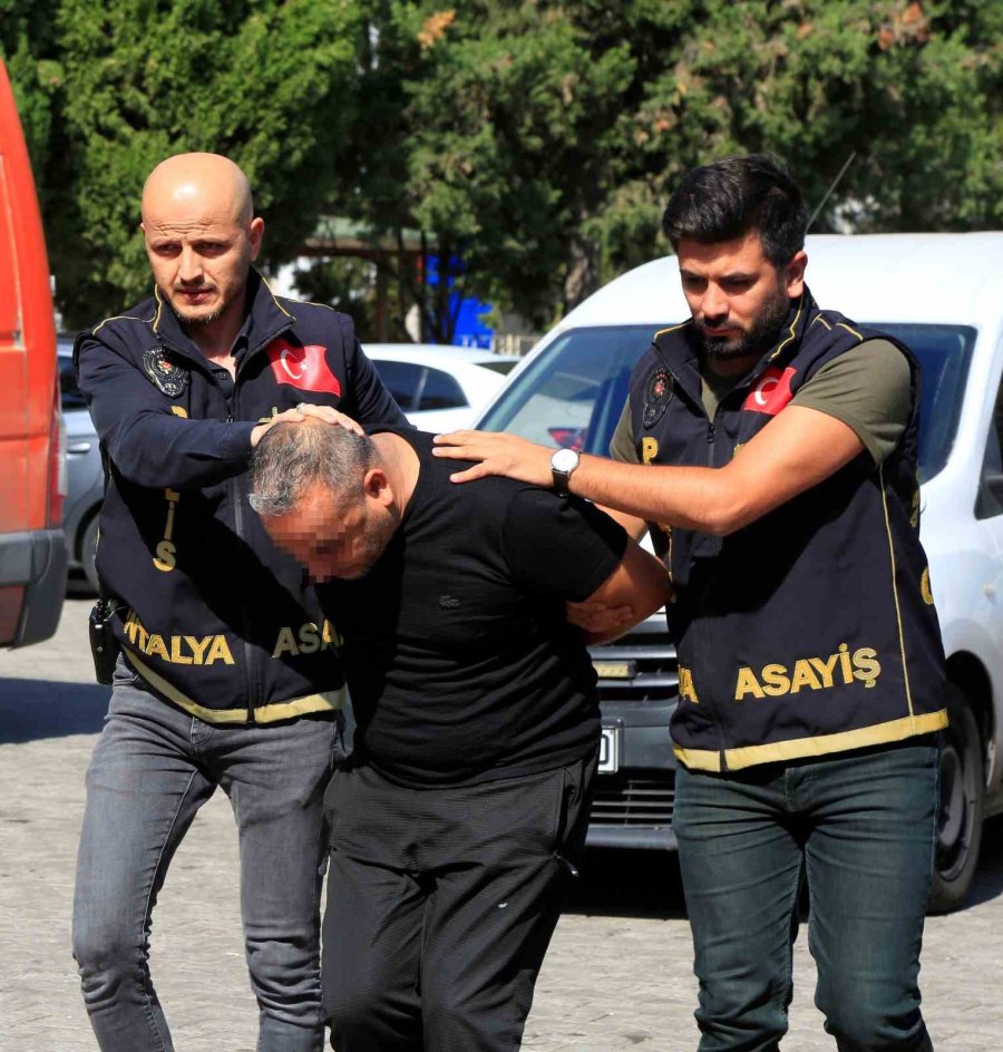 Antalya’da 22 Yaşındaki Ahmet, Kör Kurşuna Kurban Gitmiş