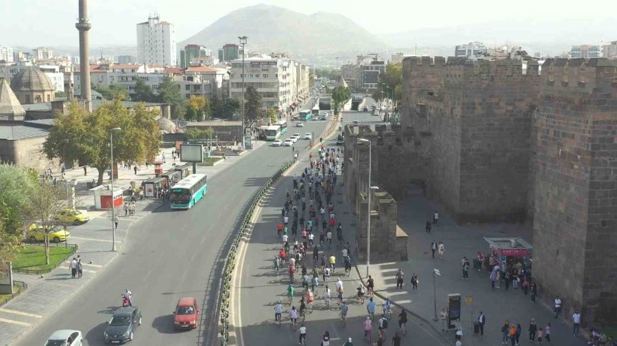 Doktorlar, Büyükşehir İle ’sağlık’ İçin Pedalladı