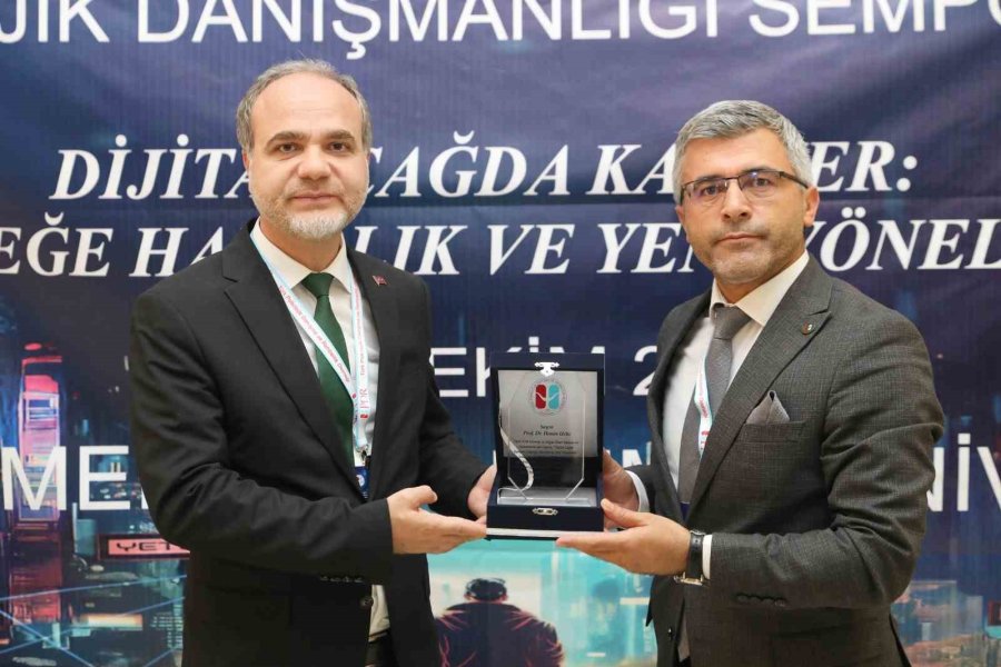 Niğde’de Iı. Kariyer Psikolojik Danışmanlığı Sempozyumu Düzenlendi