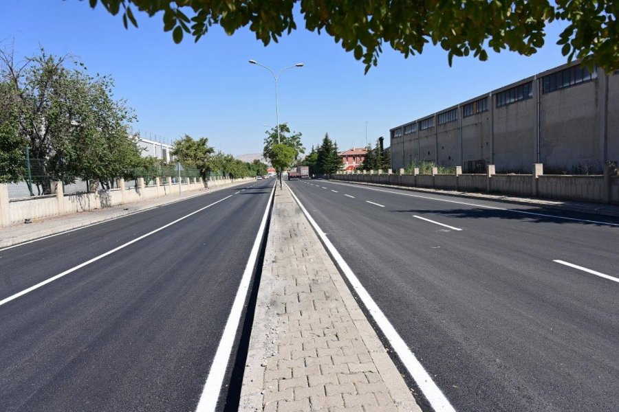 Kayseri Osb, 2024’te 30 Kilometre Yolun Asfaltını Yeniledi