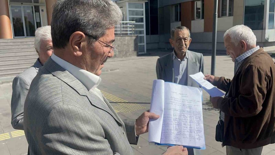 Kayseri’de Emekli Öğretmenlerden ’yeni Mekan’ Talebi