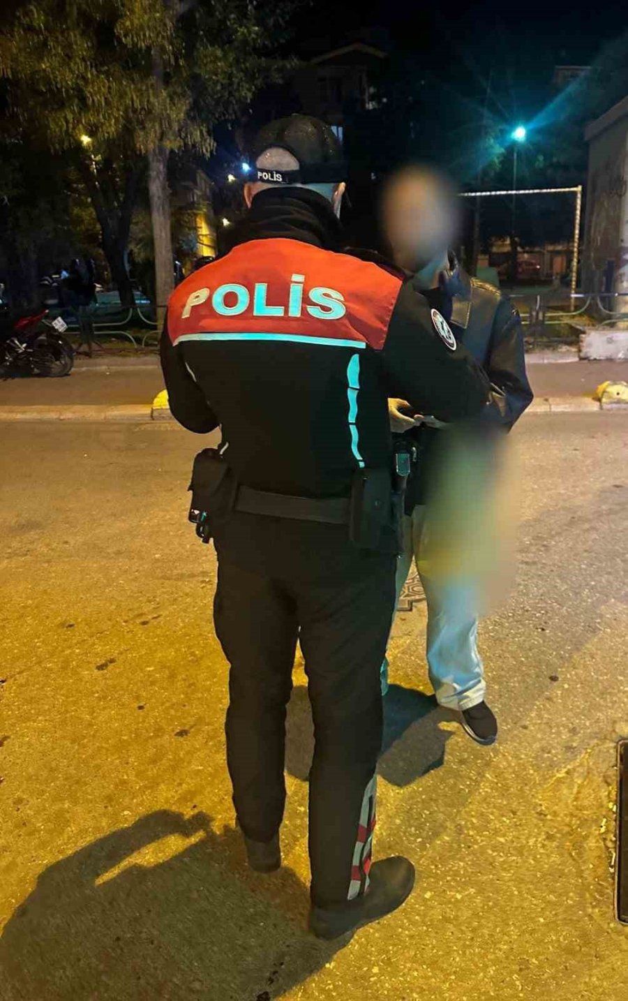 Polisin Çalışmalarında 5 Şahsa İşlem Yapıldı