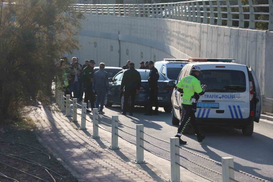 Polisi Fark Edince Kaçan Şüpheli, Kaza Yapınca Yakalandı