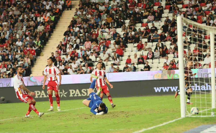 Trendyol Süper Lig: Antalyaspor: 0 - Galatasaray: 3 (maç Sonucu)