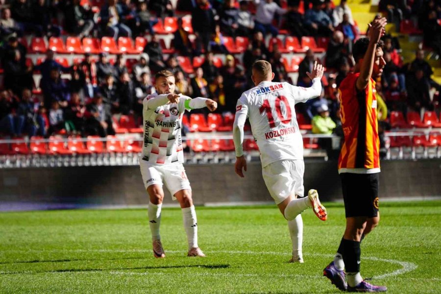 Trendyol Süper Lig: Kayserispor: 1 - Gaziantep Fk: 2 (ilk Yarı)